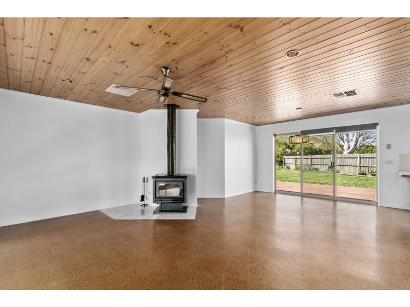 11 Melaleuca Court, Sale VIC 3850