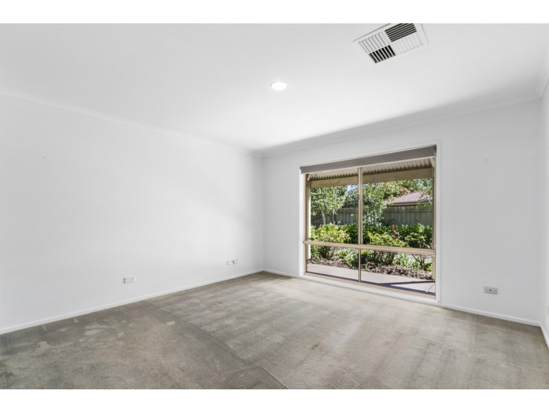 11 Melaleuca Court, Sale VIC 3850