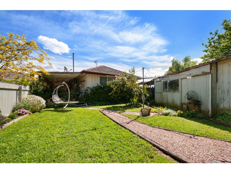 13 Overend Crescent, Sale VIC 3850