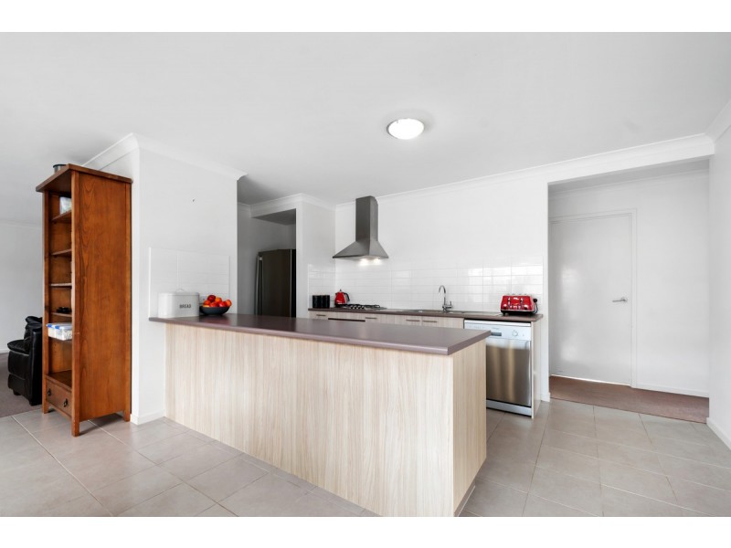 11 Ruthberg Drive, Sale VIC 3850