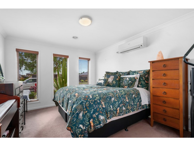 11 Ruthberg Drive, Sale VIC 3850