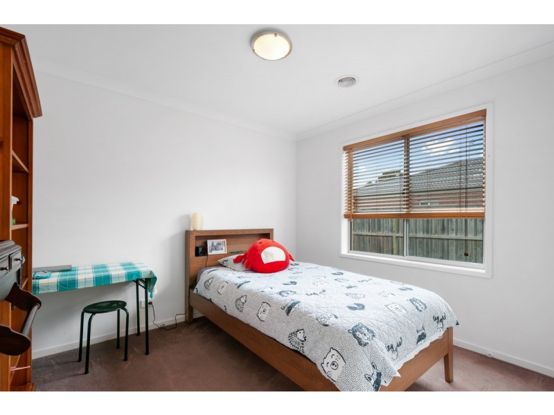 11 Ruthberg Drive, Sale VIC 3850