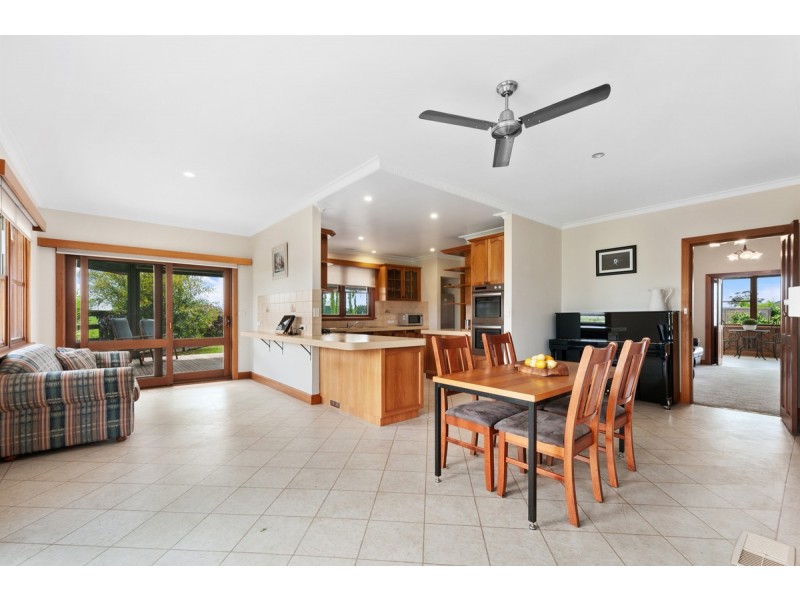 327 Dawson Street, Sale VIC 3850