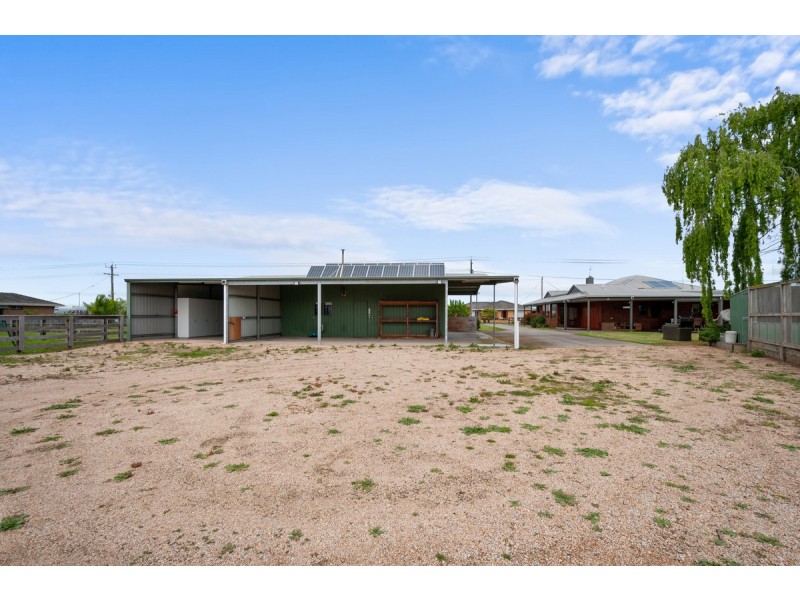 327 Dawson Street, Sale VIC 3850