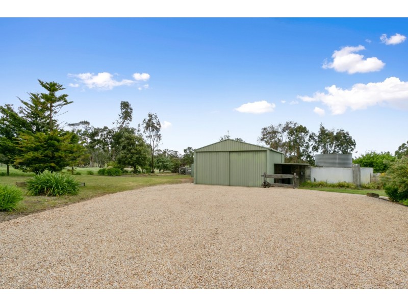 86 Gooch Road, Stratford VIC 3862