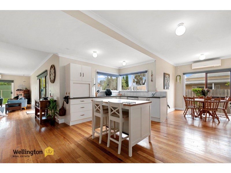 27 Dawson Street, Stratford VIC 3862