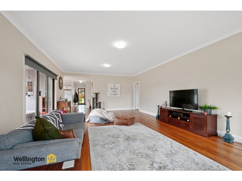 27 Dawson Street, Stratford VIC 3862