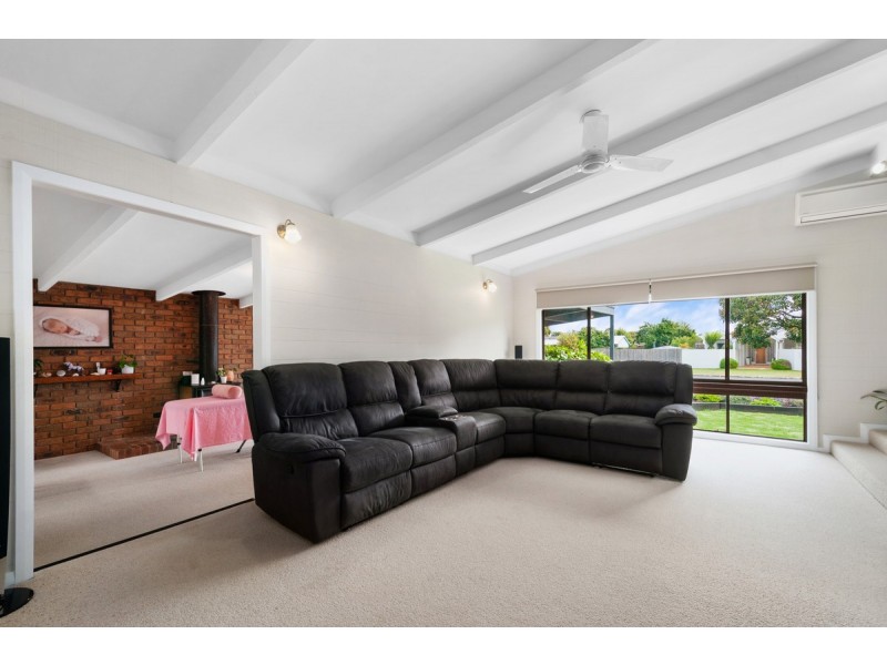 6 Vaughan Street, Stratford VIC 3862