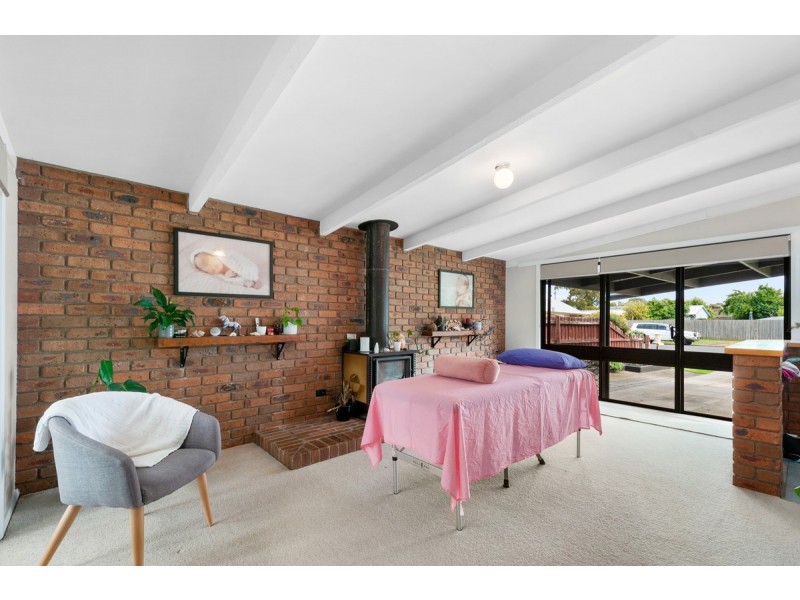 6 Vaughan Street, Stratford VIC 3862