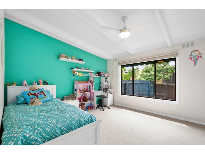 6 Vaughan Street, Stratford VIC 3862