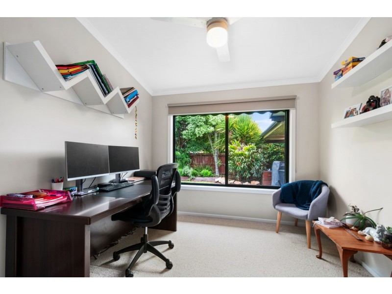 6 Vaughan Street, Stratford VIC 3862