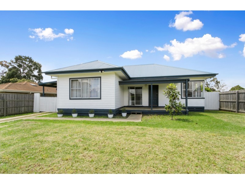 14 Loughnan Court, Wurruk VIC 3850