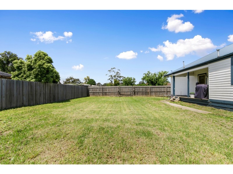 14 Loughnan Court, Wurruk VIC 3850