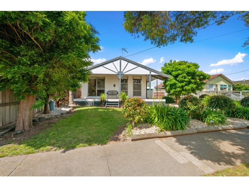 8 Elston Court, Sale VIC 3850