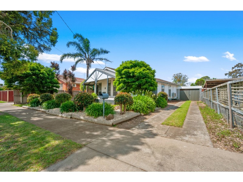 8 Elston Court, Sale VIC 3850