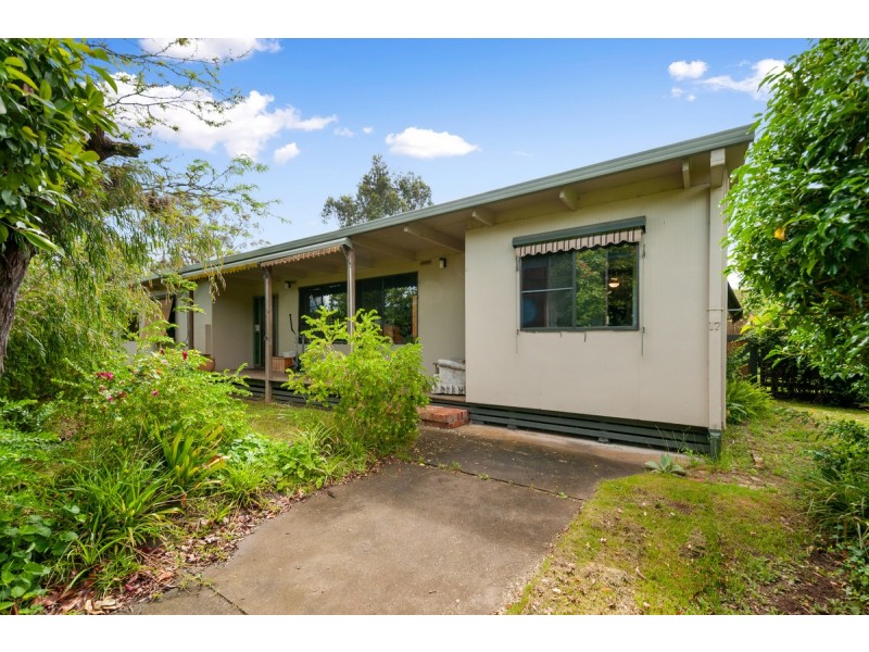 17 Church Street, Briagolong VIC 3860