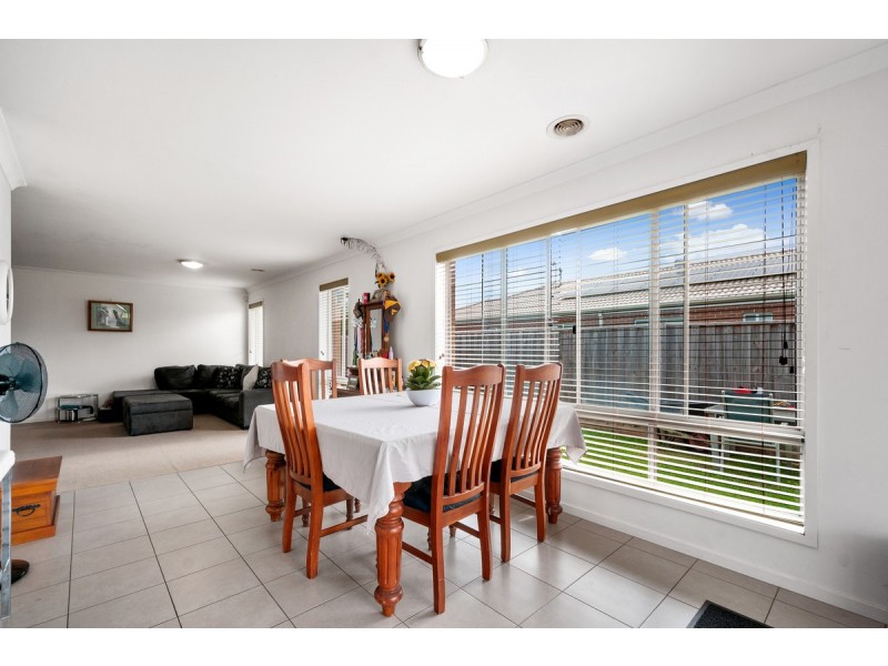 20 Ruthberg Drive, Sale VIC 3850
