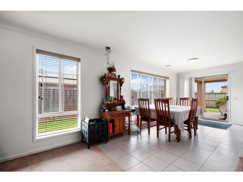 20 Ruthberg Drive, Sale VIC 3850