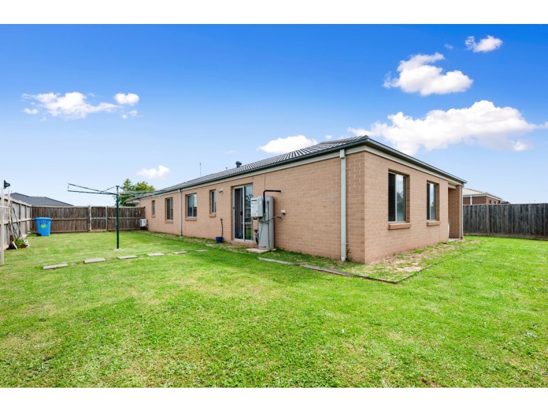 20 Ruthberg Drive, Sale VIC 3850
