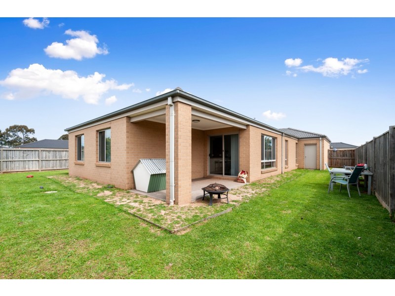 20 Ruthberg Drive, Sale VIC 3850