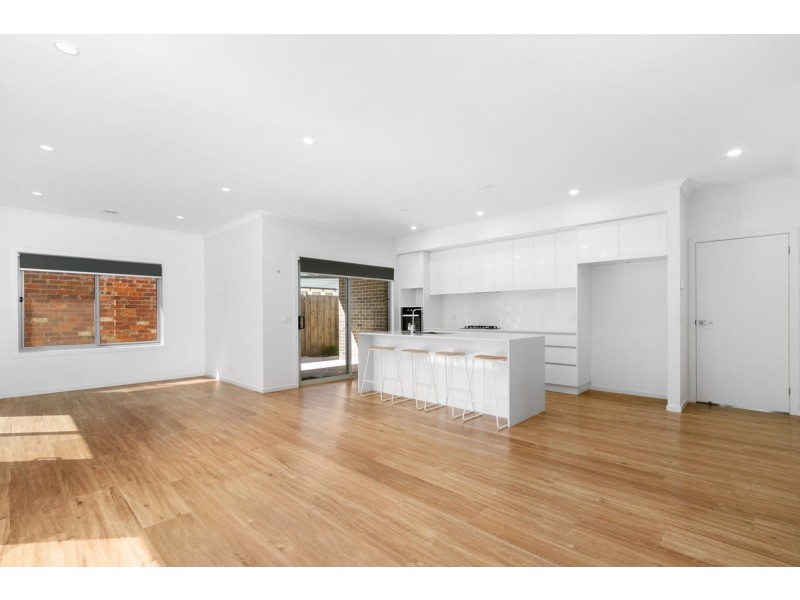 2 Lapwing Lane, Sale VIC 3850