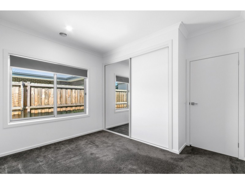 2 Lapwing Lane, Sale VIC 3850