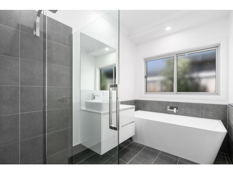 2 Lapwing Lane, Sale VIC 3850