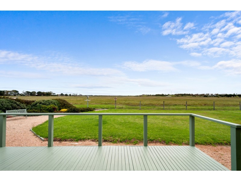 5-9 Ellen Avenue, Seaspray VIC 3851