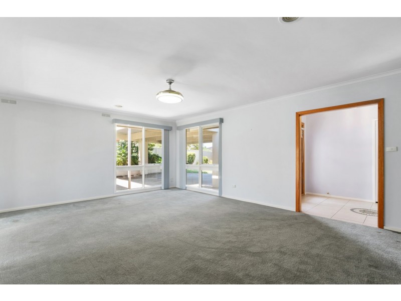 3 Canopus Court, Sale VIC 3850