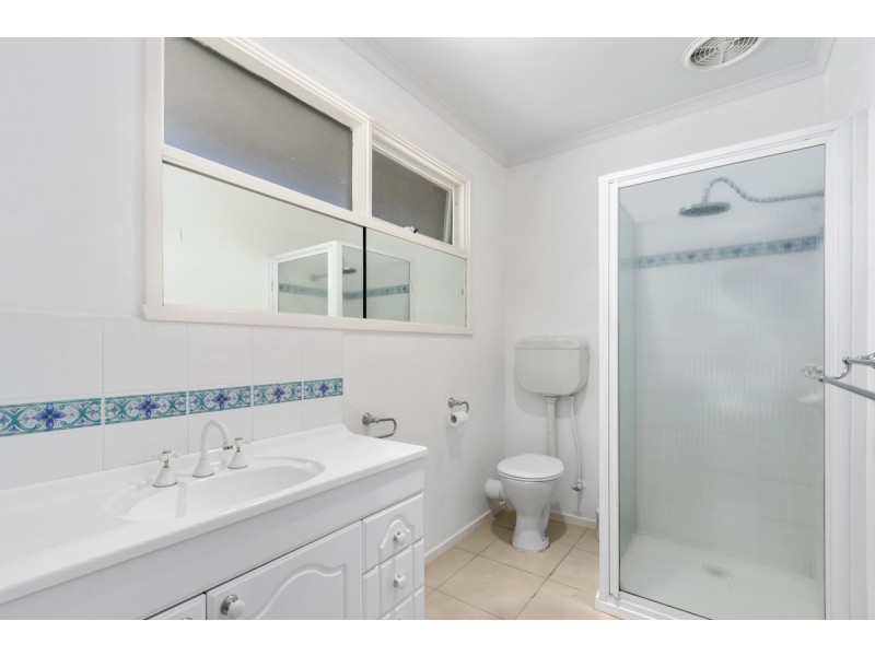 3 Canopus Court, Sale VIC 3850