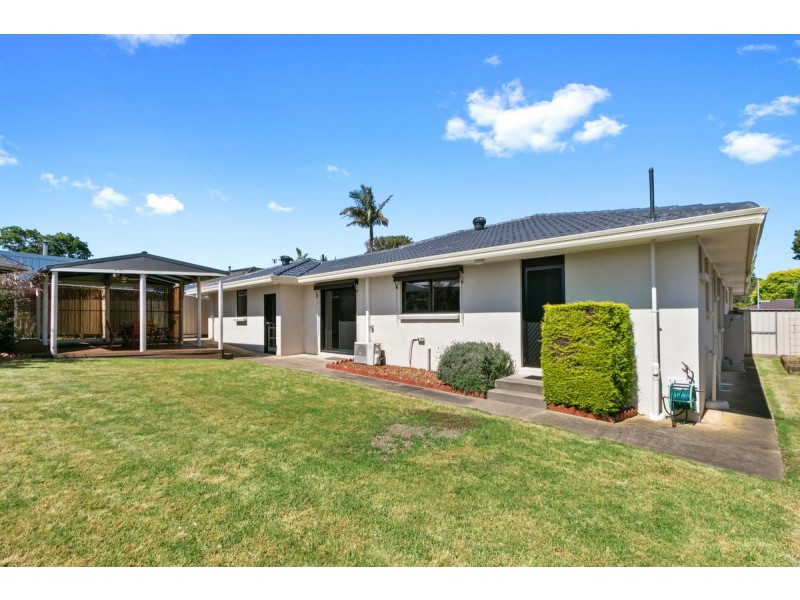 3 Canopus Court, Sale VIC 3850