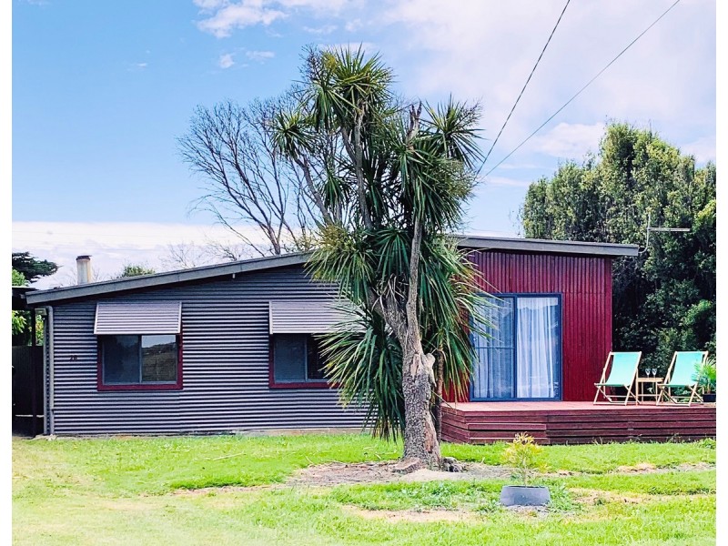 28 Ellen Avenue, Seaspray VIC 3851