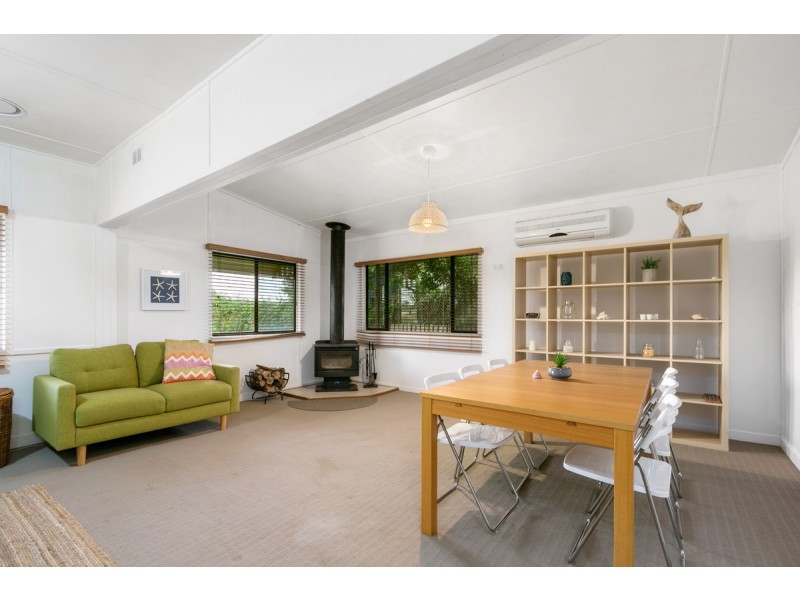 28 Ellen Avenue, Seaspray VIC 3851