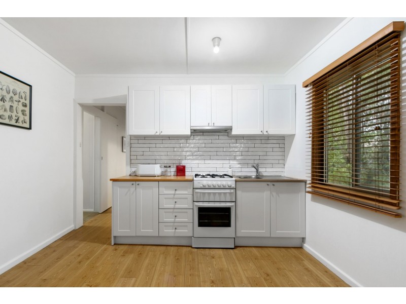 28 Ellen Avenue, Seaspray VIC 3851