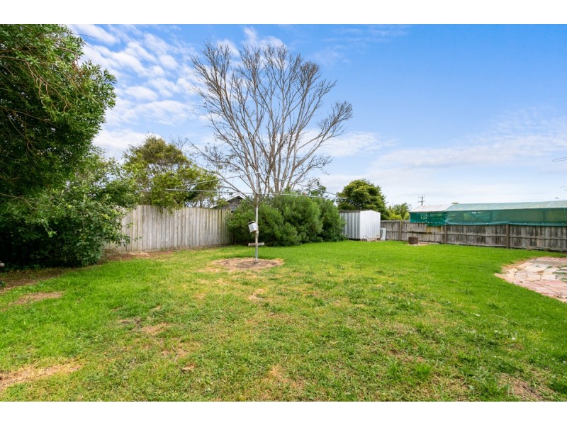 28 Ellen Avenue, Seaspray VIC 3851