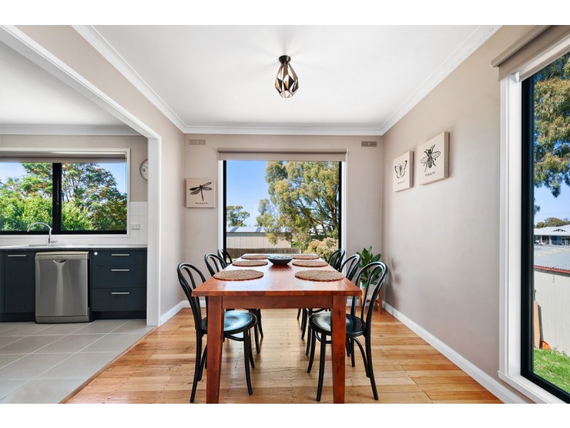 32 Fitzroy Street, Stratford VIC 3862
