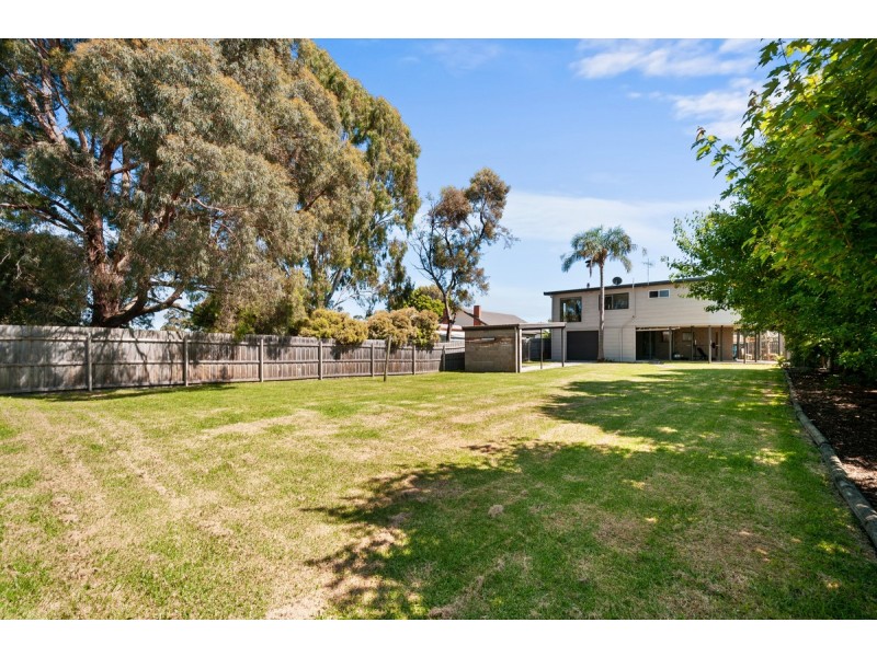 32 Fitzroy Street, Stratford VIC 3862