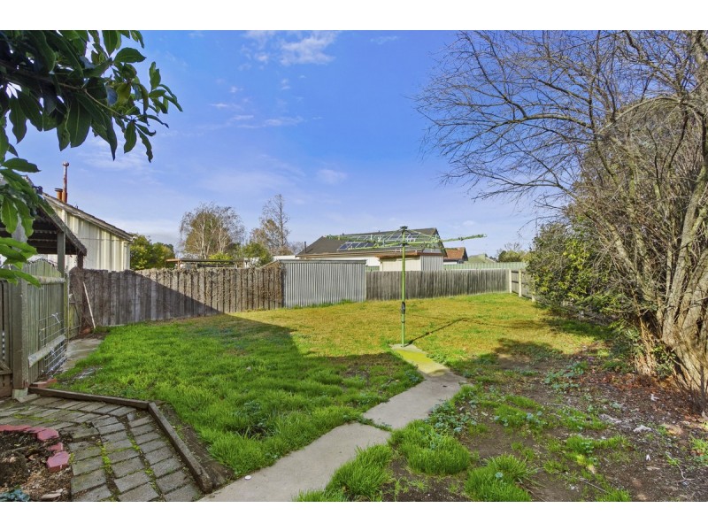 22 Overend Crescent, Sale VIC 3850