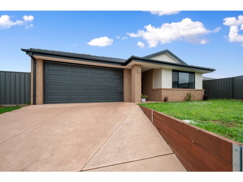 19 Relph Avenue, Sale VIC 3850