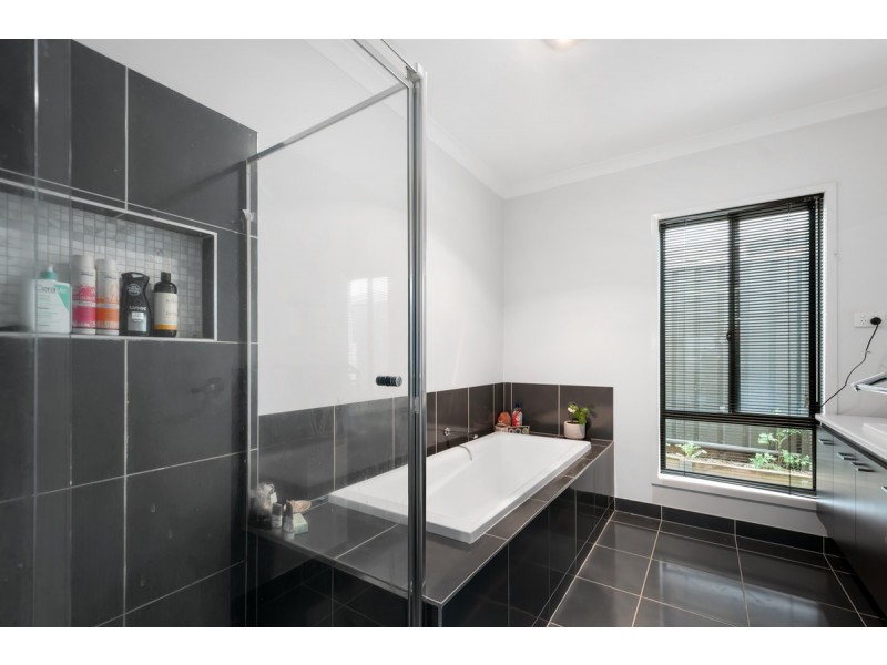 19 Relph Avenue, Sale VIC 3850