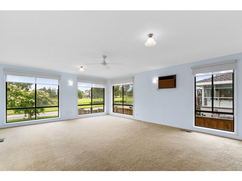 8 Willow Court, Sale VIC 3850