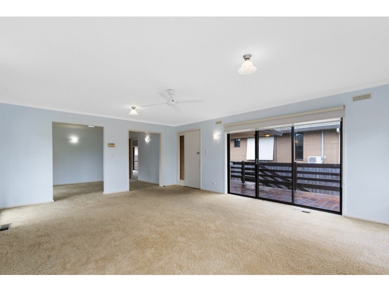 8 Willow Court, Sale VIC 3850