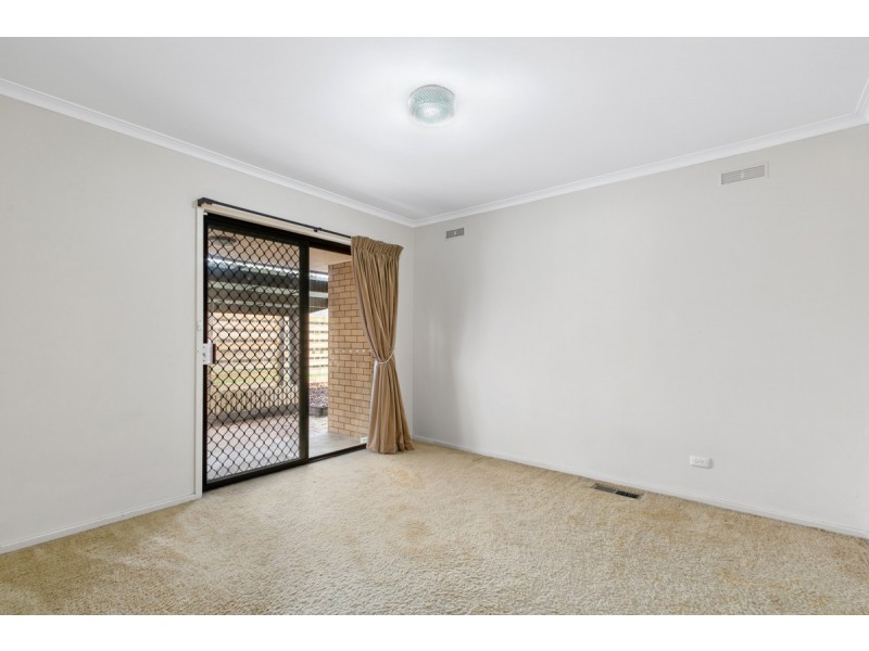 8 Willow Court, Sale VIC 3850