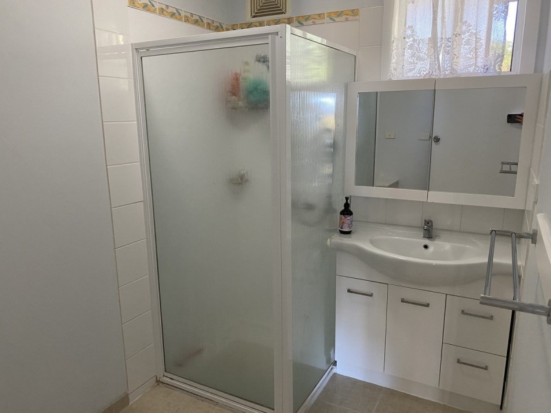 38 Ellen Avenue, Seaspray VIC 3851