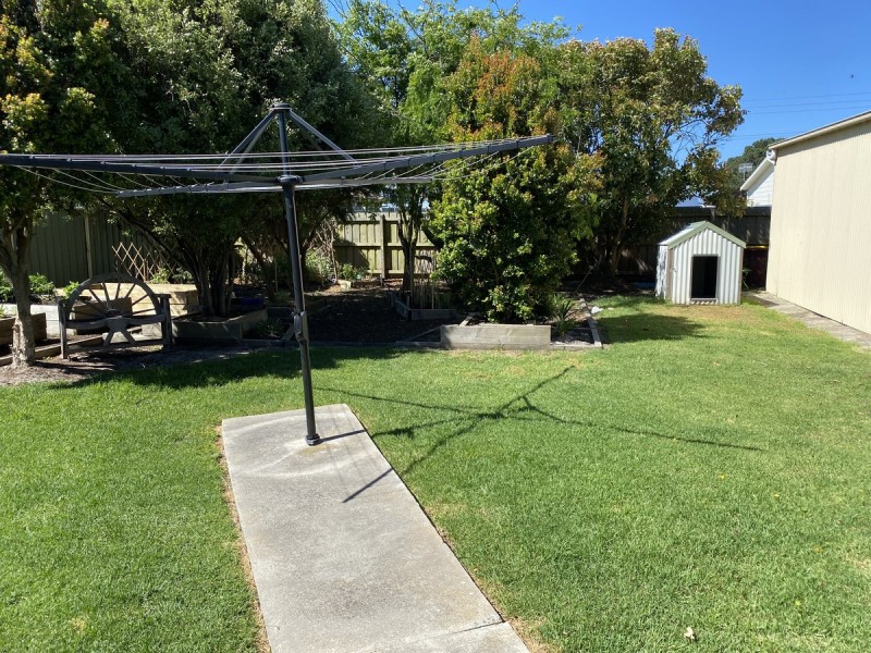 38 Ellen Avenue, Seaspray VIC 3851