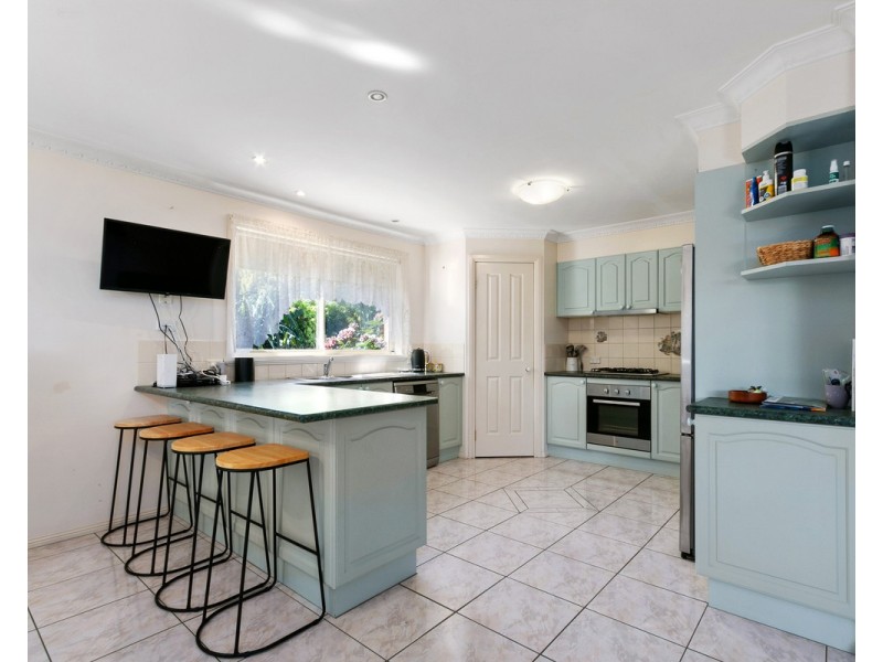 32 Mark Avenue, Sale VIC 3850