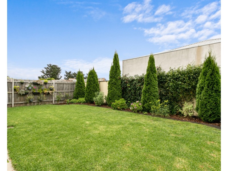 11 Raglan Street, Sale VIC 3850