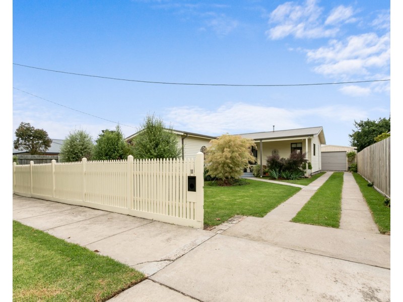 11 Raglan Street, Sale VIC 3850