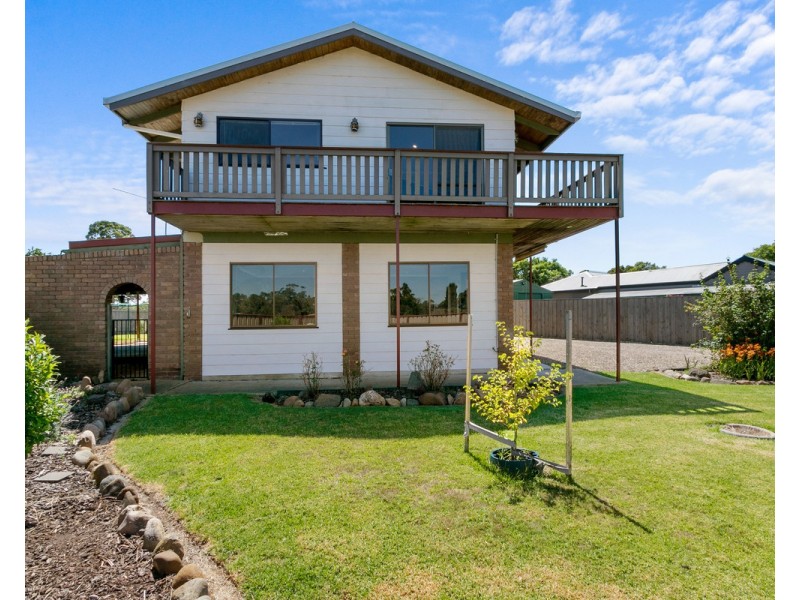 29 Railway Crescent, Wurruk VIC 3850