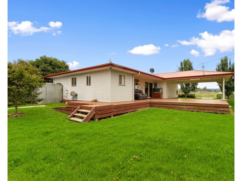 74 Victoria Street, Briagolong VIC 3860